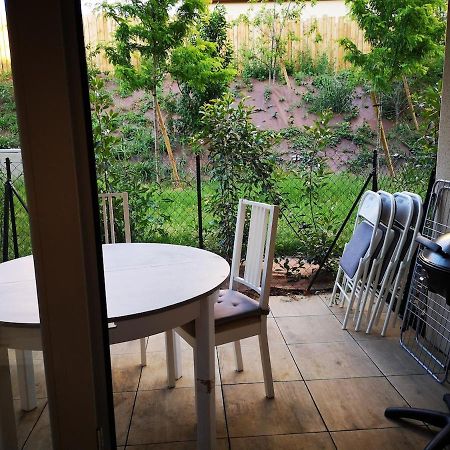 شقة Quiet Charming T2 With Terrace 5Km From Lyon دارْدييِ المظهر الخارجي الصورة